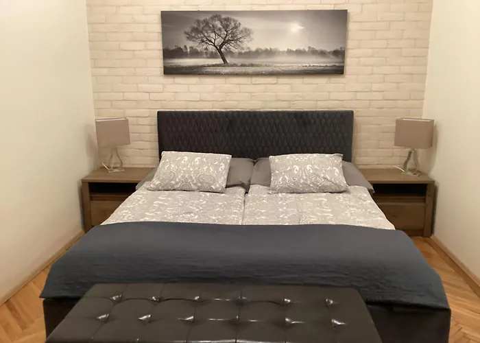 Rustic Apartman